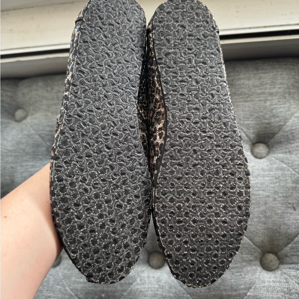 TOMS Women's Black and Brown Leopard Flats - Picture 3 of 4